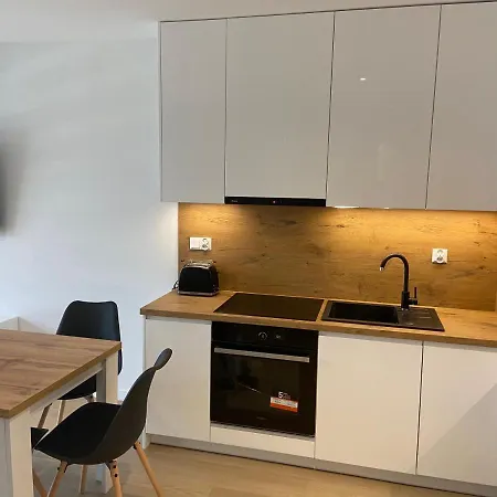 Posesja Kapitanska B18-18